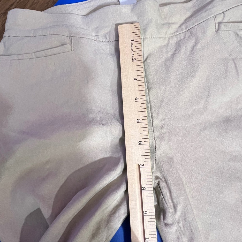 Chicos 0.5 P Beige Straight Leg Cropped Pants Womens Stretch Blend Casual Office - Picture 7 of 9